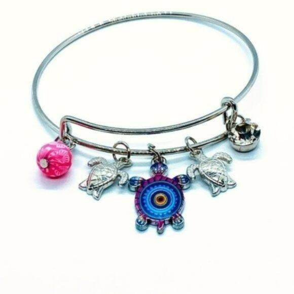 Beaded Sea Turtle Charm Colorful Bangle Bracelet - Picture 4 of 7